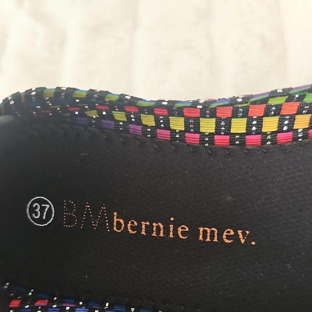 bernie mev. Women's Multicolor Woven Flats